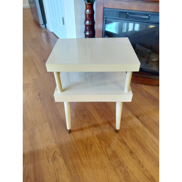 Vintage 1950's Mid Century 2 Tier Blonde Step Table With Laminated Top For Sale - Image 4 of 5
