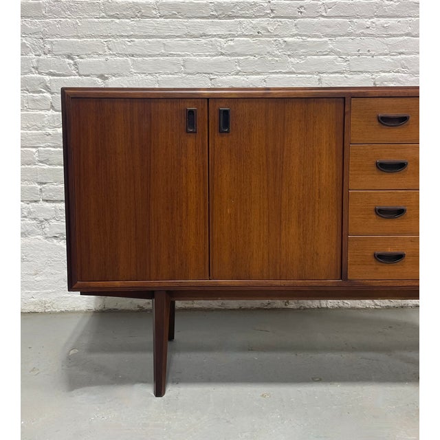 Mid Century Danish Rosewood Credenza | Sideboard Dresser, Denmark, C. 1960s For Sale - Image 9 of 14