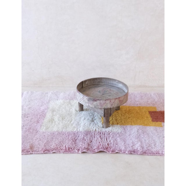 Indulge in high-quality luxury with our Contemporary Wool Rug. With its small size of 5.2 x 3.3 ft, it adds a touch of...