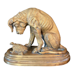 1900s Bronze of Chien À La Tortue, Dog With Tortoise, Depicting a Hound Observing a Turtle, Originally Designed by French Sculptor Alfred Jacquemart