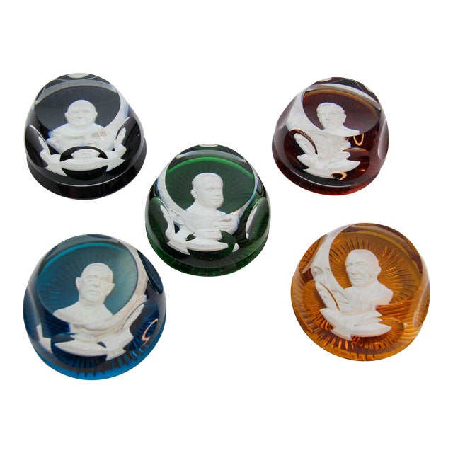 Collectible Baccarat Crystal Cameo Franklin Mint Paperweights Set of 5 For Sale
