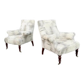 Example of English Traditional Accent Chairs