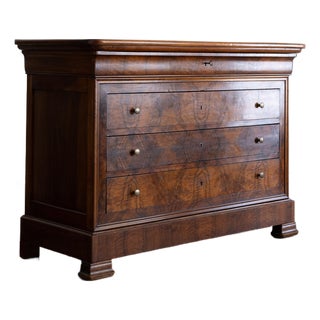 Late 18th Century French Commode For Sale