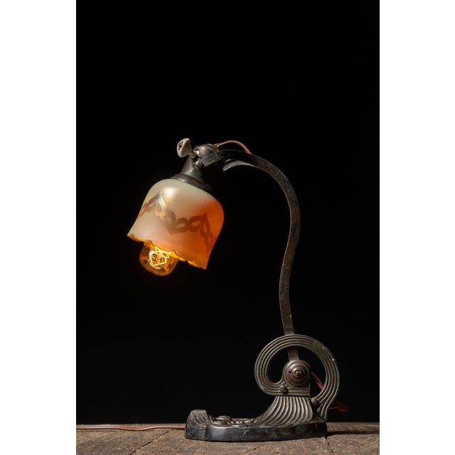 Early 20th Century Art Nouveau Cast Iron Desk Lamp With Frosted Opalescent Stenciled Shade For Sale - Image 4 of 12