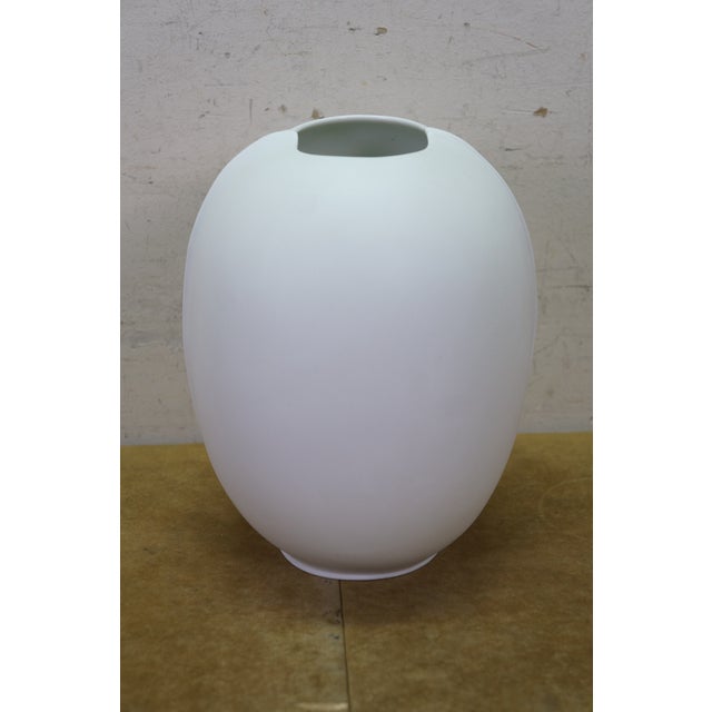 1980s German Hutschenreuther White Bisque Porcelain Bulbous Vase Urn 10" For Sale - Image 6 of 13