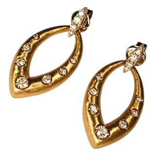 Late 20th Century 14K Two Tone Gold Cordova Champagne Diamond Designer Earrings, Pair For Sale