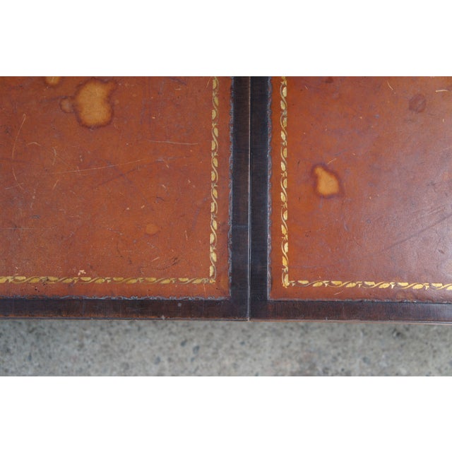Mid 20th Century Duncan Phyfe Mahogany Tooled Leather Extendable Coffee Table 40-64" For Sale - Image 12 of 13