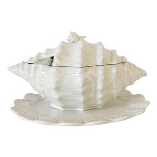 1970s Italian White Porcelain Conch Shell Tureen Set With Underplate & Ladle - 4 Pieces For Sale