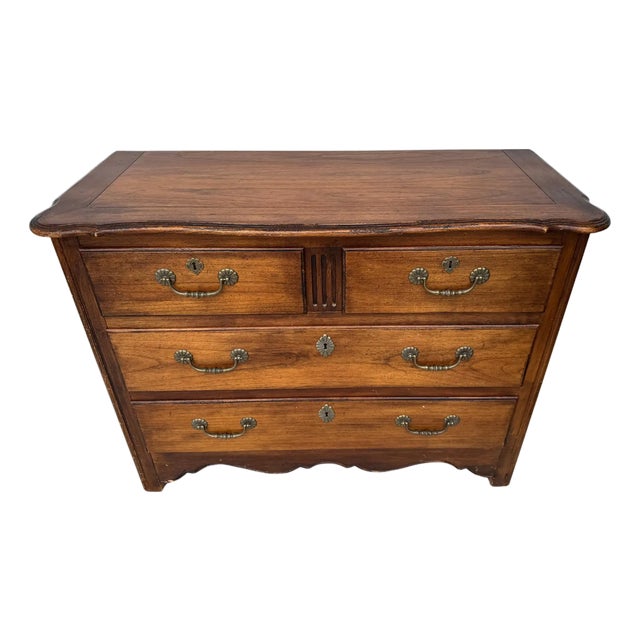 Vintage Hekman Walnut 4 Drawer Commode For Sale