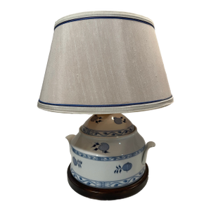 Frederick Cooper Blue & White Ceramic Vintage Table Lamp, Chicago.