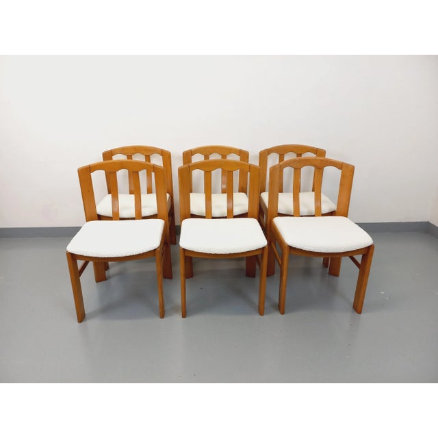 Vintage Chairs in Elm Wood and Bouclé Fabric, 1960s, Set of 6 For Sale - Image 13 of 18