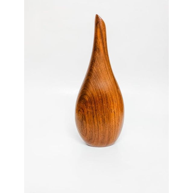Modernist Bud Vase, circa 1970, tear drop shape Beautiful clean lines with heavy weighted bottom. This piece is decorative...