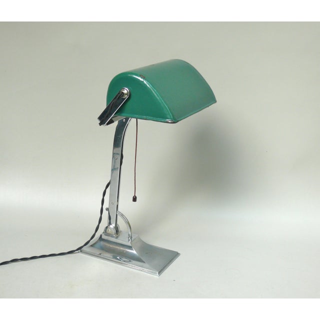 Art Deco Bankers Lamp in Chrome-Plated and Green Enameled Shade, 1920s For Sale - Image 4 of 18