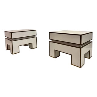 White Bedside Tables with Brass Banding by Alain Delon for Maison Jansen, 1970s, Set of 2 For Sale
