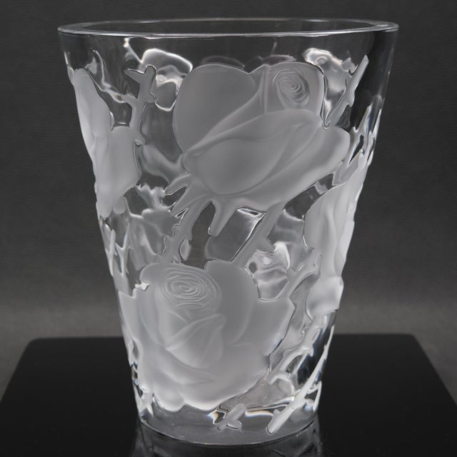 Lalique Vintage 1950s Lalique Ispahan Clear & Frosted Crystal Vase With Roses in Relief For Sale - Image 4 of 8
