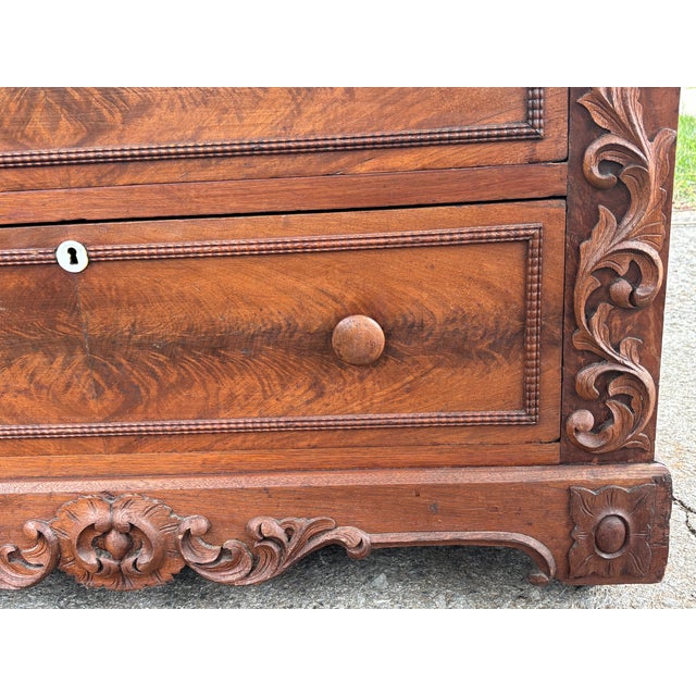 19th Century American Flame Mahogany Veneer Marble Top Commode Chest For Sale - Image 10 of 18