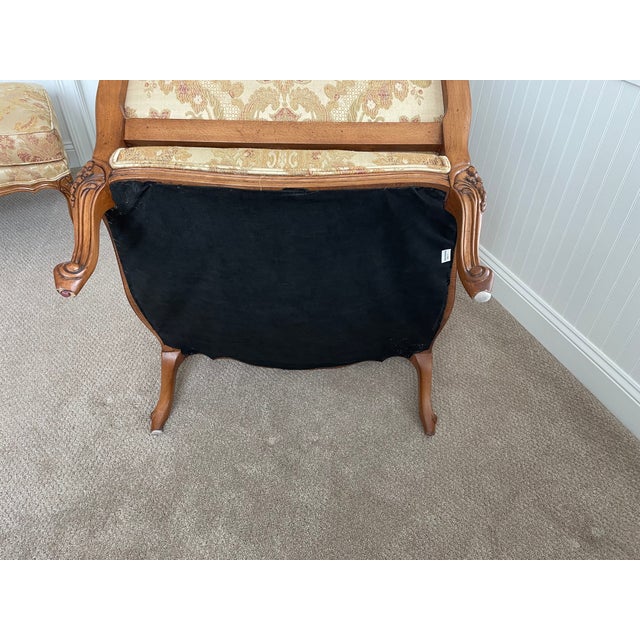 2000s Henredon Chair and Ottoman - Set of 2 For Sale In Orlando - Image 6 of 13