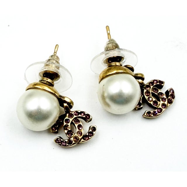 Contemporary Chanel Vintage Pearl Gold Plated CC Fuchsia Crystal Piercing Earrings, Pair For Sale - Image 3 of 4