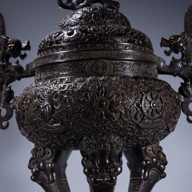 Monumental Chinese Bronze Dragon & Qilin Tripod Censer With Base - 19kg / 42 LBS For Sale In Los Angeles - Image 6 of 9
