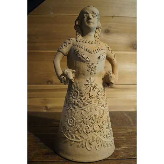 Tan 1970s Mexican Teodora Blanco Nunez Style Folk Art Pottery Woman For Sale - Image 8 of 11