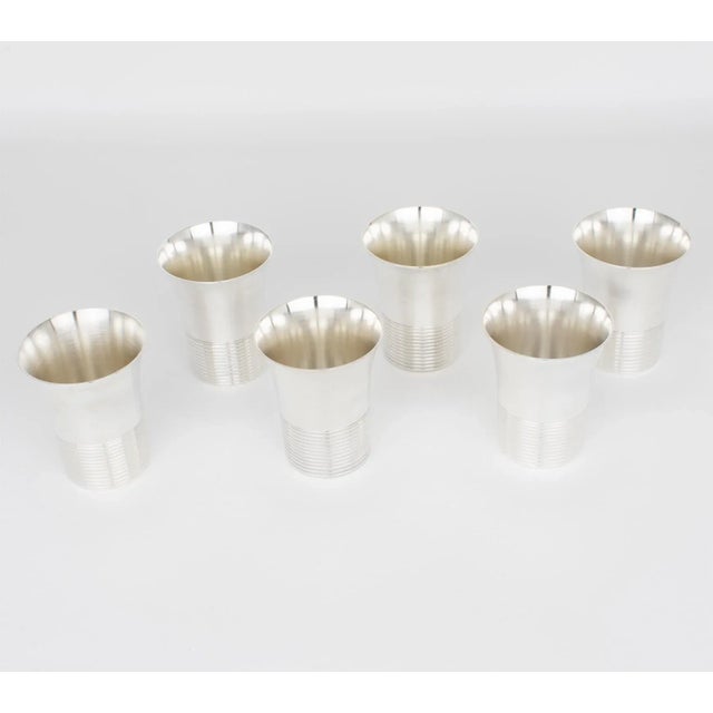 Silver Art Deco Silver Plate Cocktail Shaker and Six Barware Glasses For Sale - Image 8 of 14