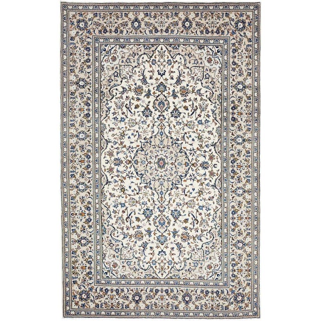Hand-knotted Kashan Oriental Rug | Knot density: 200,000/m² | Material: 100% virgin wool / 100% cotton | Size: 196 x 307...