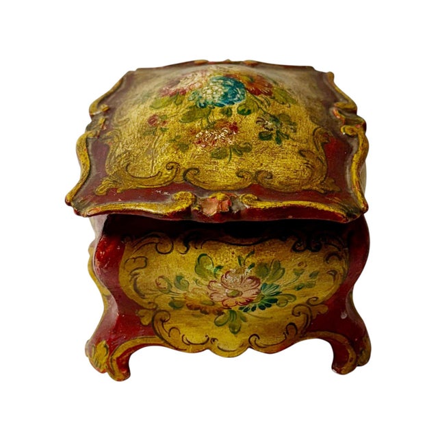 Early 20th Century Footed Venetian Box For Sale In Tampa - Image 6 of 9