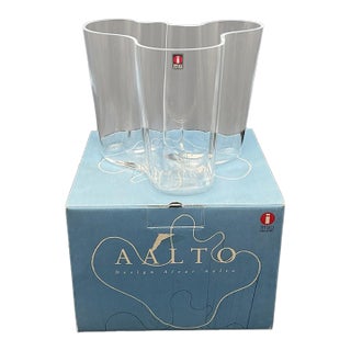 Vintage Iittala Alvar Aalto Clear Glass Savoy Vase (With Original Box) For Sale