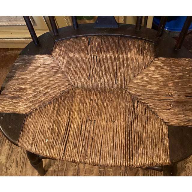 A Antique 1920 Windsor Fiddleback Chair For Sale - Image 10 of 10
