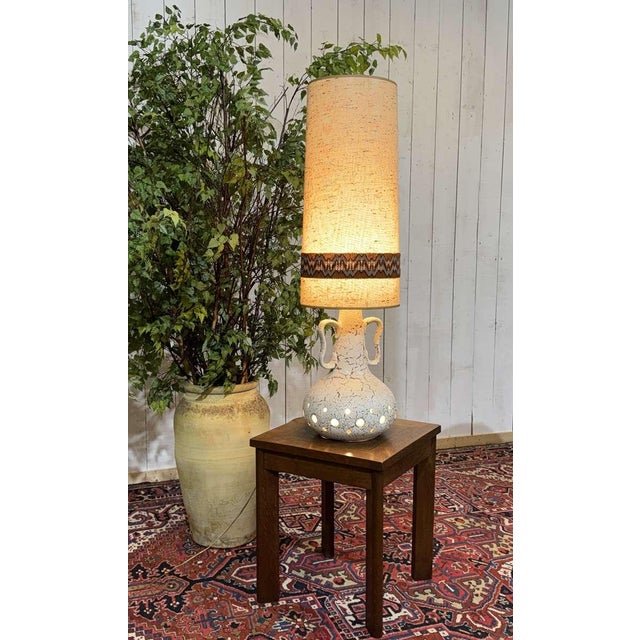 Beige White Ceramic Lamp with Lampshade, 1970s For Sale - Image 8 of 17
