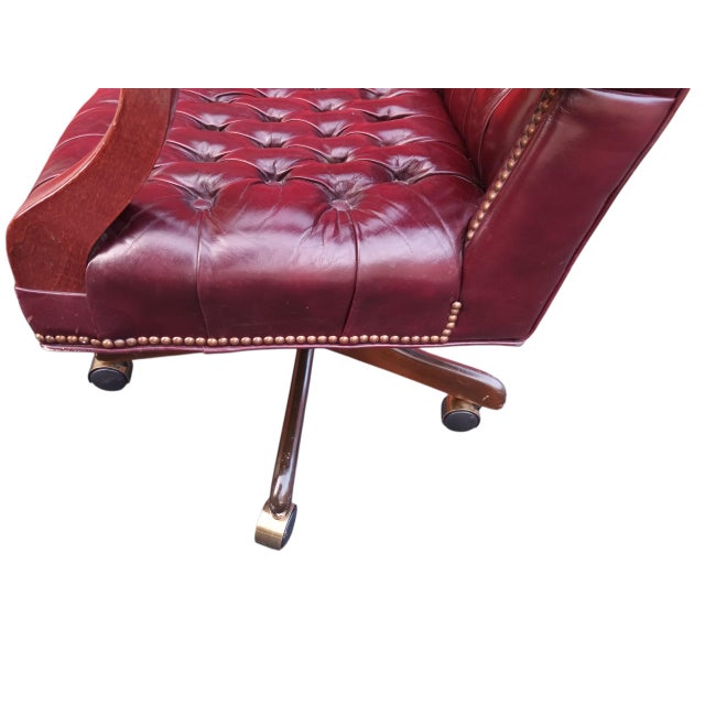 Experience the Pinnacle of Comfort and Classic Design With This Exquisite Hickory Leather Executive Chair. For Sale In Raleigh - Image 6 of 7