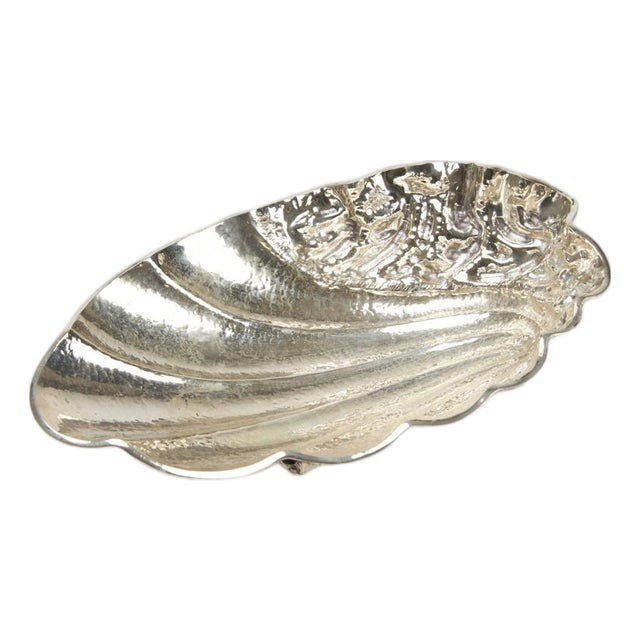 Embossed Silver Centerpiece in the Shape of a Shell from Arrigo Finzi Silverware For Sale