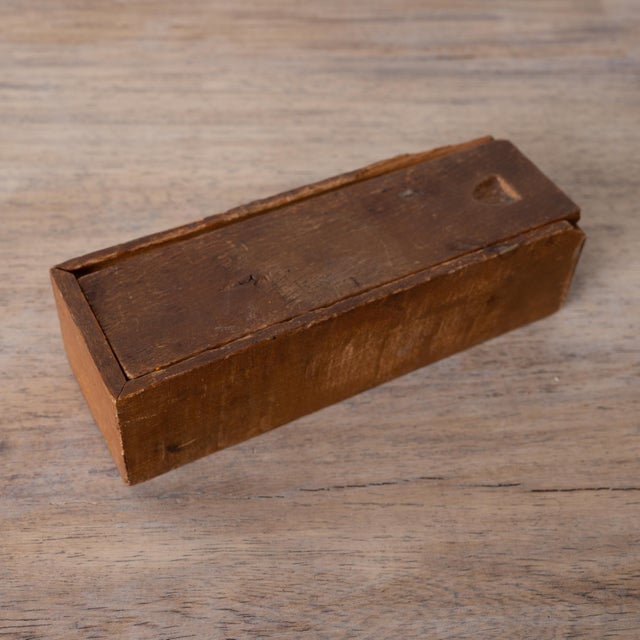 English Bone & Ebony Dominoes, c.1900 For Sale In Savannah - Image 6 of 6