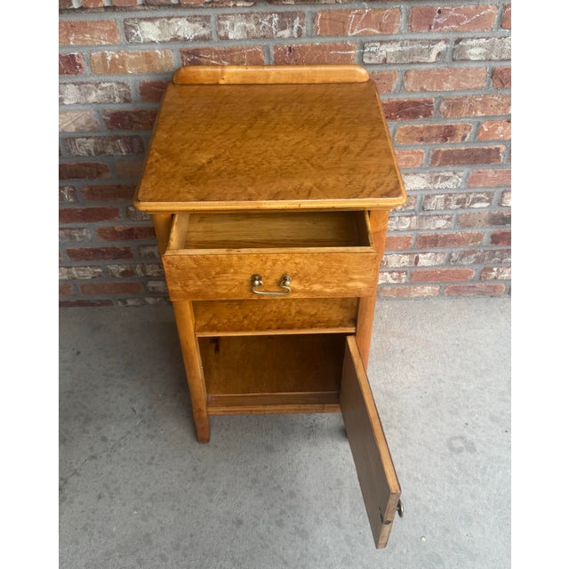 Beautiful 120-year-old Widdicomb furniture side table in remarkable condition for its age. The birds eye maple is...
