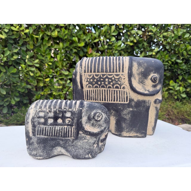 Vintage Brutalist Blackwashed Terracotta Elephant Sculptures – Graduated Pair For Sale - Image 4 of 12