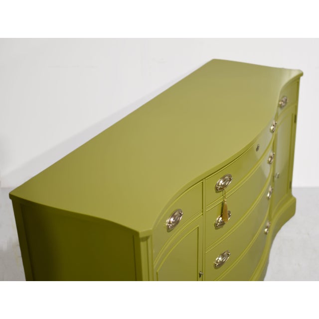 Mid Century Federal Style Serpentine Front Credenza by Bassett Furniture in Green - Newly Painted For Sale - Image 9 of 15