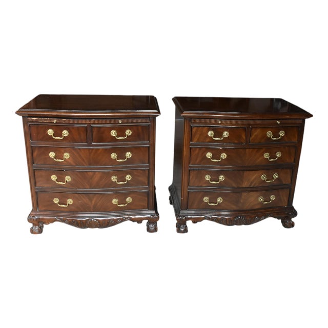 Pair of Drexel Heritage Heirloom Collection Georgian Style Mahogany Nightstands or Chests For Sale