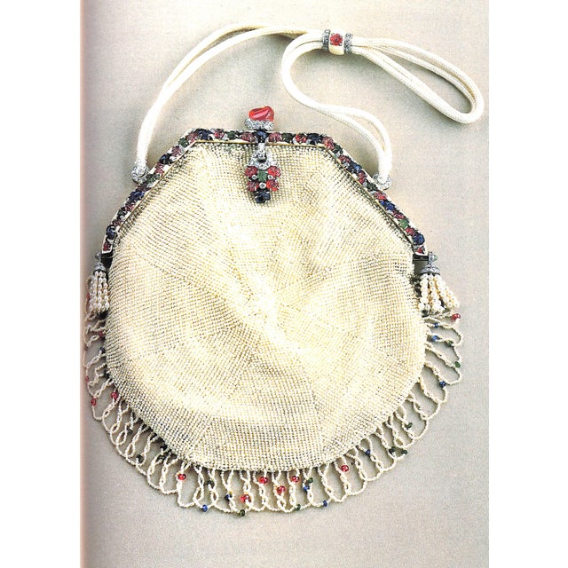 Paper "Dictionnaire De La Mode Au XXe Siecle" 1994 Remaury, Bruno For Sale - Image 7 of 11