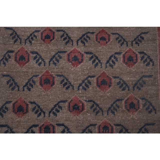 1960s Hand-Knotted Turkish Runner Rug 2'7'' X 6' For Sale - Image 5 of 10
