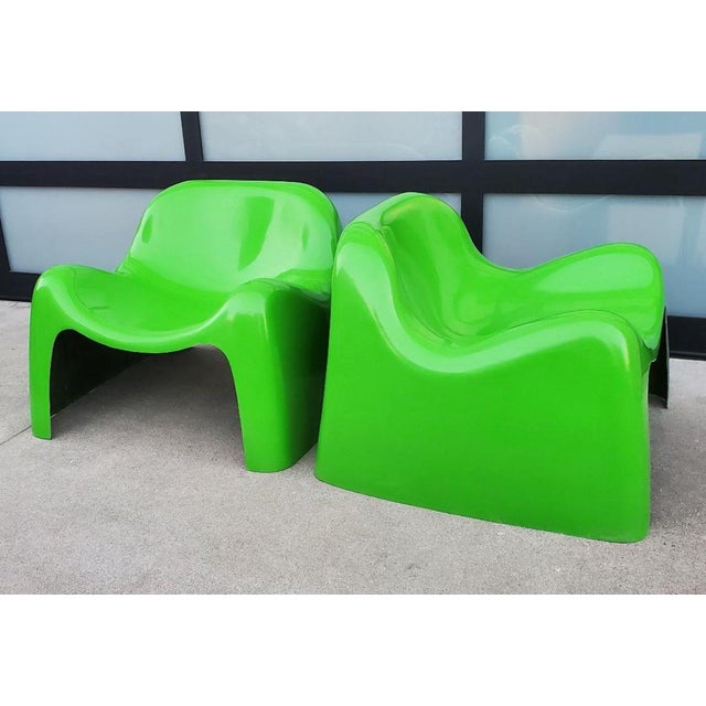 1960s Mid Century Modern Green Fiberglass Toga Lounge Chairs- Set of 2 For Sale - Image 12 of 12
