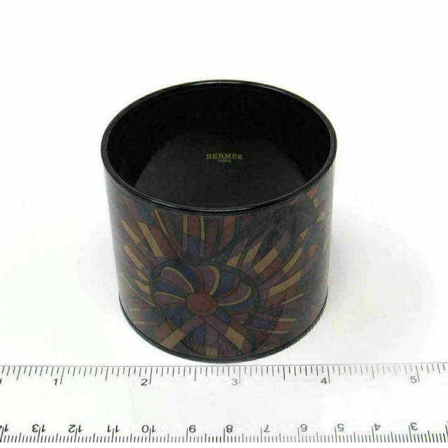 Paint Mid 20th Century Hermes Rubans de Cheval Abstract Mosaic PVD Wide Enamel Bangle Bracelet For Sale - Image 7 of 8