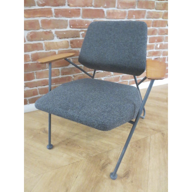 Prostoria Polygon Armchair in Grey For Sale In New York - Image 6 of 6