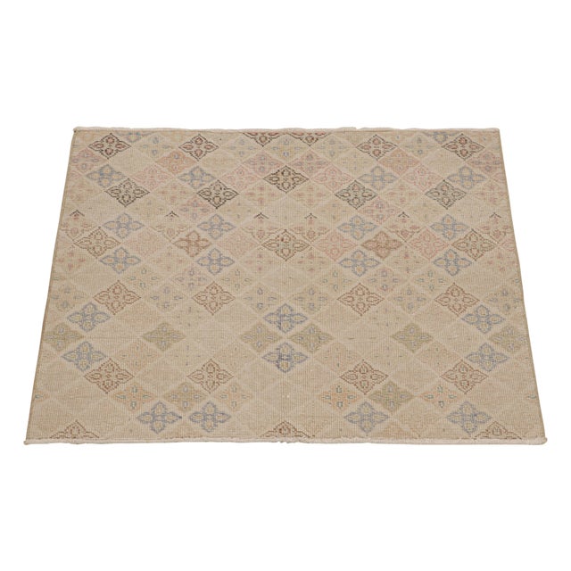 1960s Vintage Zeki Müren Rug in Beige With Geometric Patterns by Rug & Kilim For Sale - Image 5 of 7