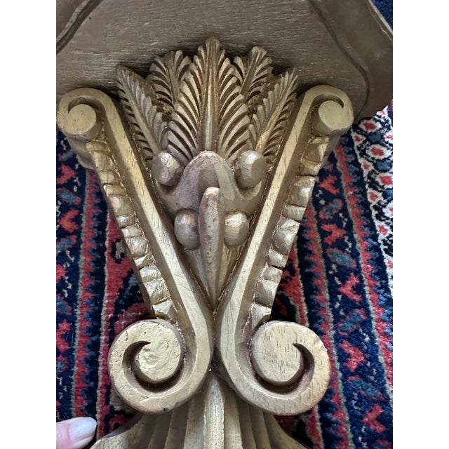 Wood Pair of 18th Century Italian Neoclassical Gold Gilt Carved Wood Brackets Wall Mount Shelves For Sale - Image 7 of 13