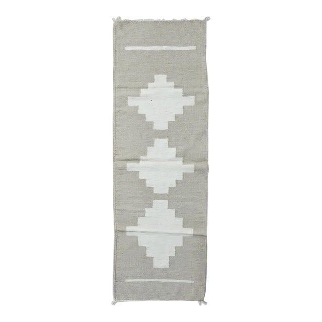 Moroccan Kilim Runner Rug - 5.6 X 2.9 Ft For Sale
