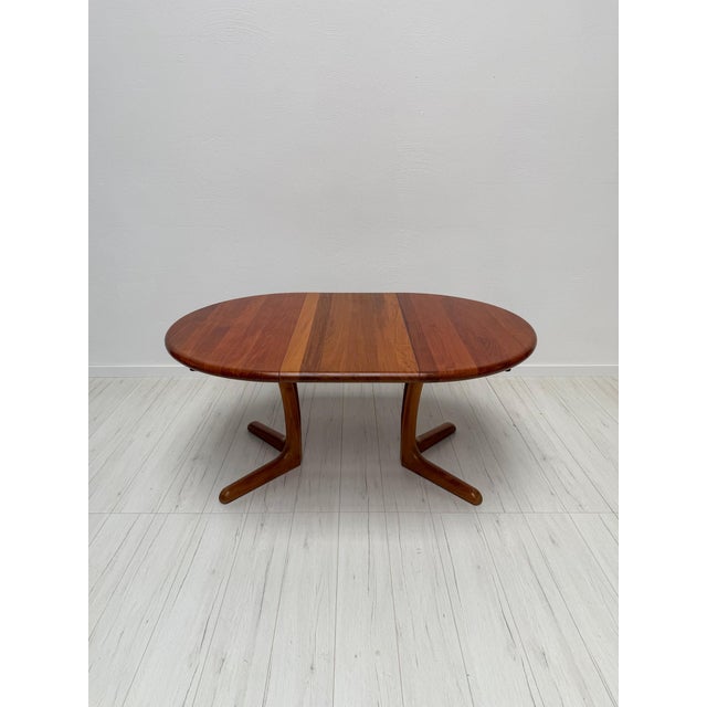 1970s Vintage Danish Round Teak Extendable Dining Table by Langeskov Møbelfabrik, 1970s For Sale - Image 5 of 9