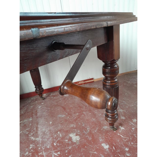 British Victorian Maple Leaf Wood on Oak Extending Dining Table, 1840s-1890s For Sale - Image 4 of 18