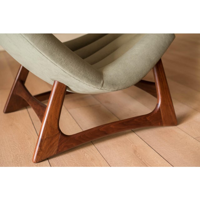Craft Associates Vintage Sculptural Solid Walnut Tufted Slipper Lounge Chair by Adrian Pearsall For Sale - Image 4 of 13