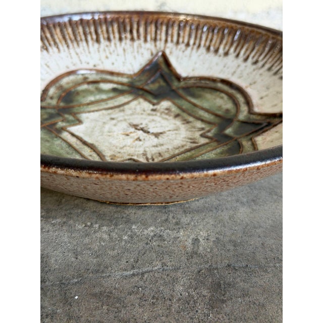 Stoneware Deep Fruit Bowl Brown Green Geometric Ceramic Decorative Basin 1960s For Sale In Los Angeles - Image 6 of 10