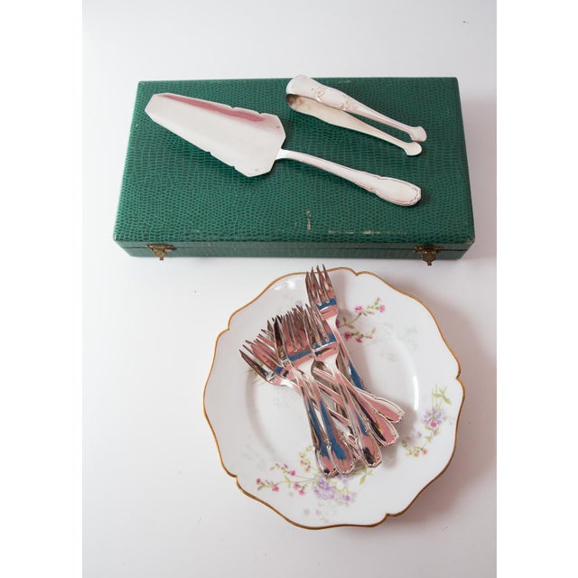 Silver-Plated Dessert Cutlery Service for 12 from Le Couvert Français, 1970s, Set of 14 For Sale - Image 6 of 6